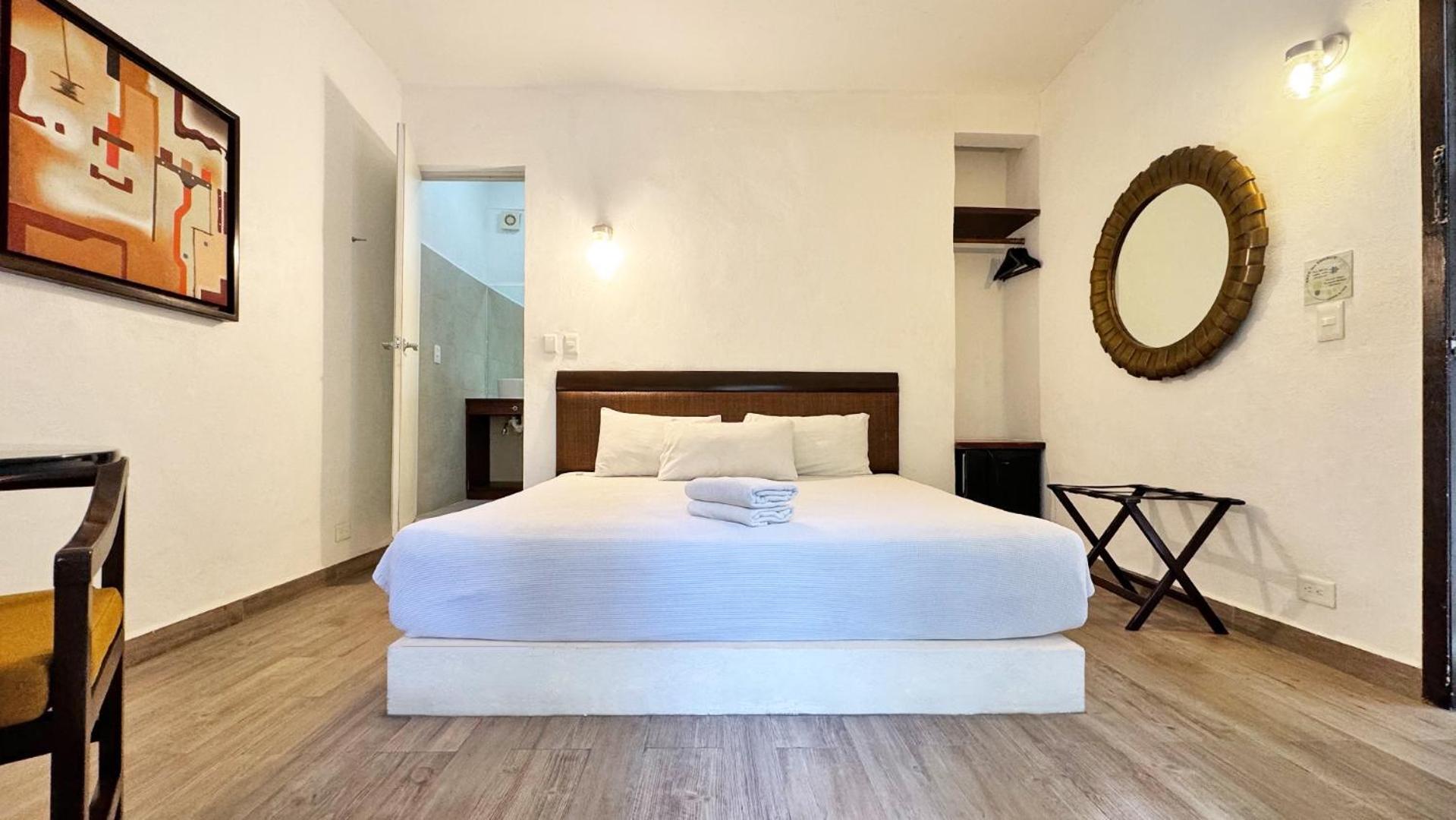 Siesta Fiesta Hotel Adults Only - 5Th Avenue 신데 델 카르멘 외부 사진