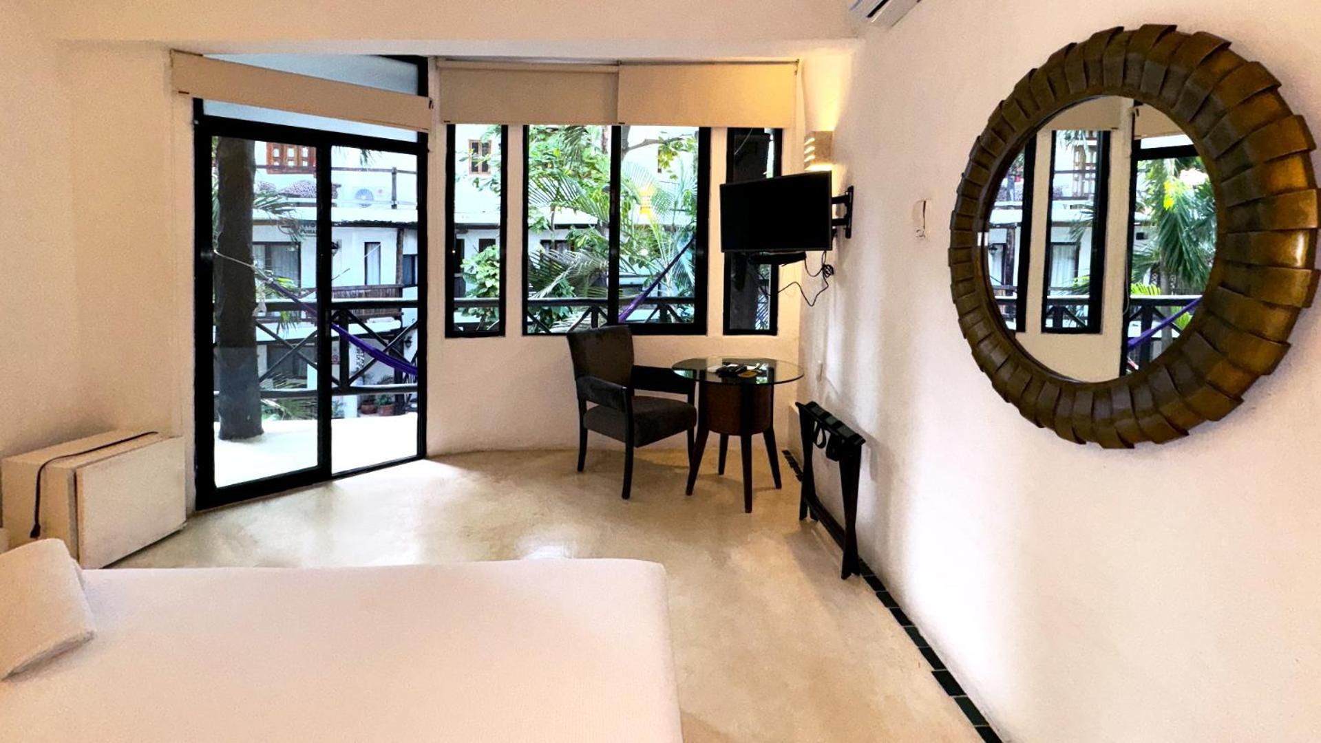 Siesta Fiesta Hotel Adults Only - 5Th Avenue 신데 델 카르멘 외부 사진