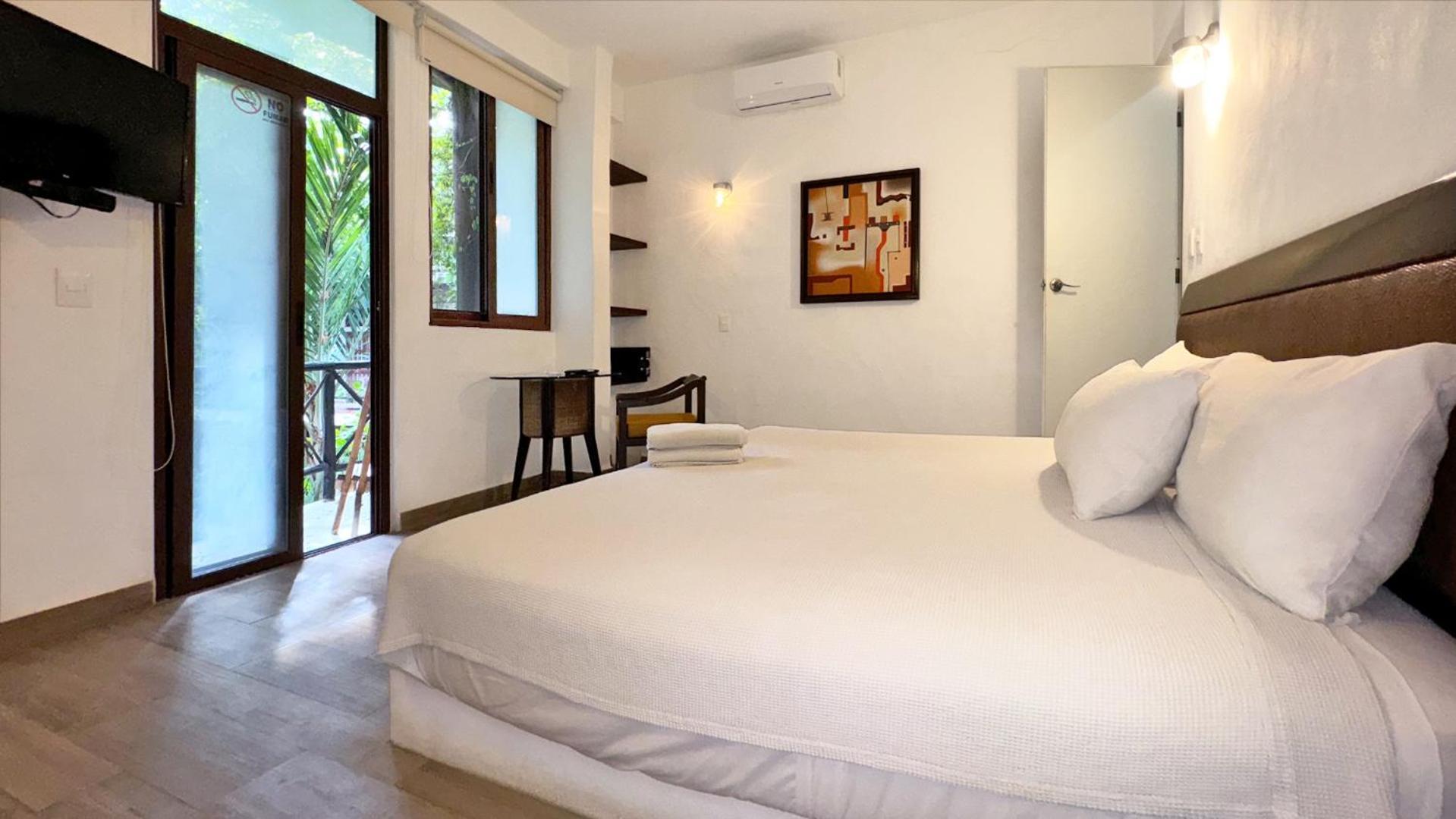 Siesta Fiesta Hotel Adults Only - 5Th Avenue 신데 델 카르멘 외부 사진